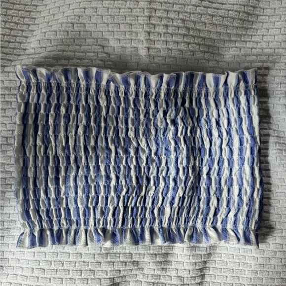 Two Piece matching top and skirt - Picture 3 of 3